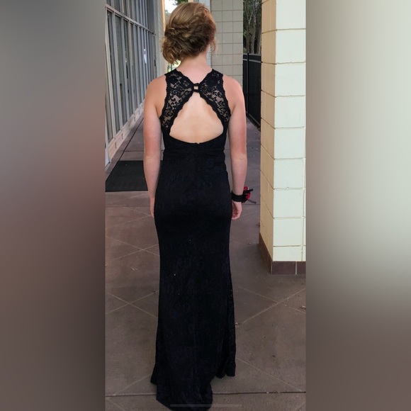 Prom dress, size 4, and stretchy material so it’s comfortable. B. Darlin. - Picture 2 of 3